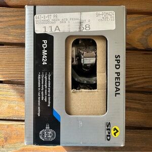 Shimano PD-M424 SPD Pedal in Black and Silver